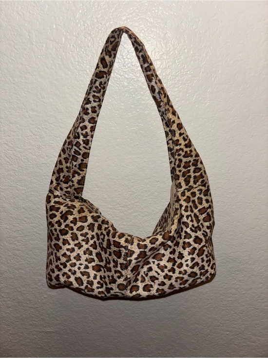 Handbags - Neiman Marcus Y2K Cheetah Print Shoulder Bag